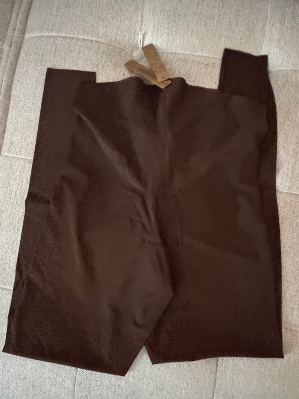 SKIMS Seamless Foundation Leggings Set in Nude, Black, and Brown - Picture 4 of 10